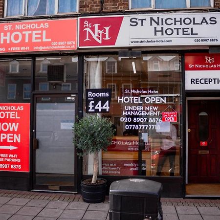 St Nicholas Hotel Harrow Bagian luar foto