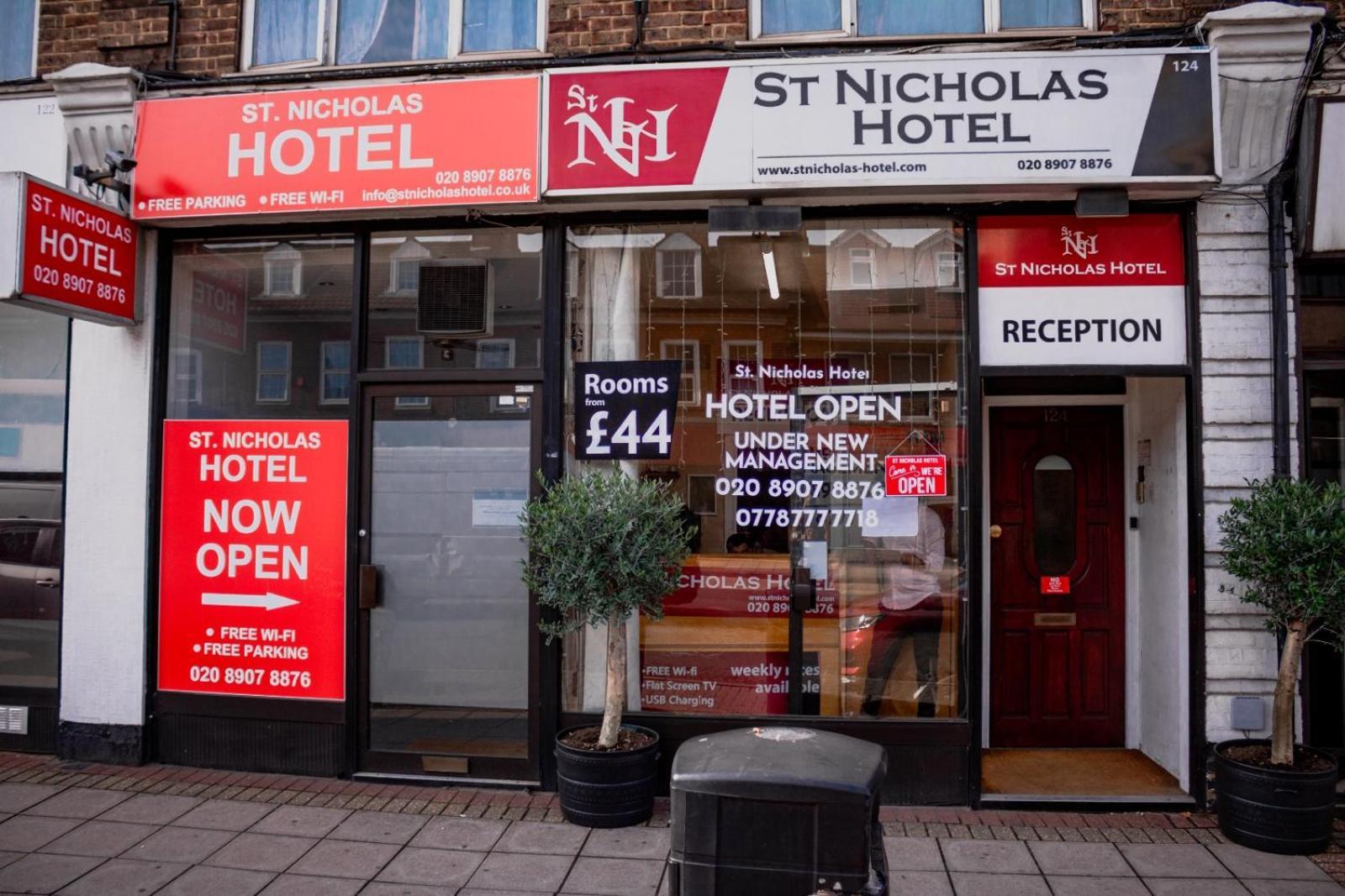 St Nicholas Hotel Harrow Bagian luar foto